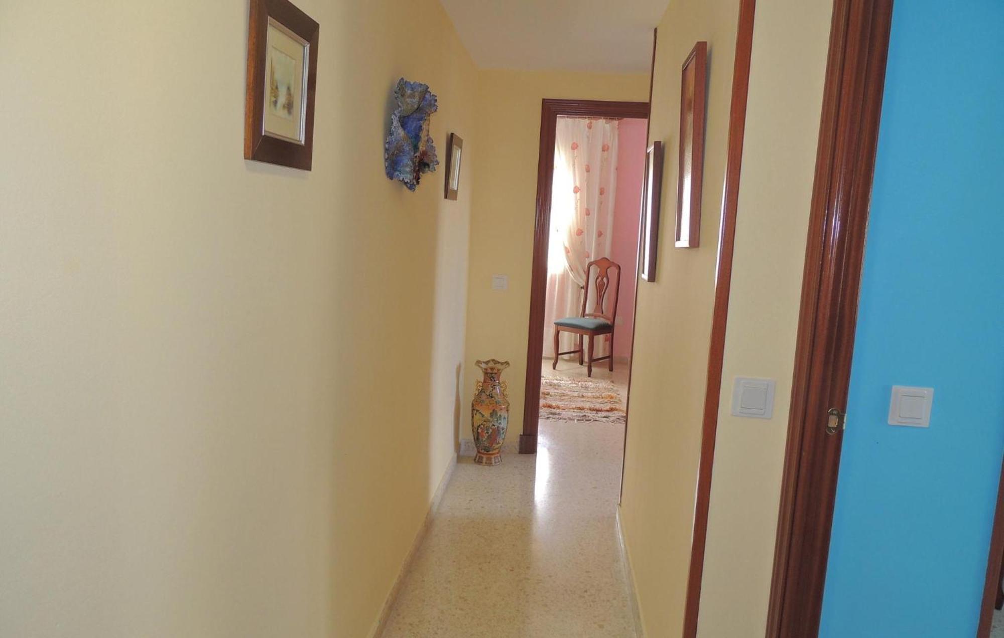3 Bedroom Nice Apartment In Jerez De La Frontera Ngoại thất bức ảnh