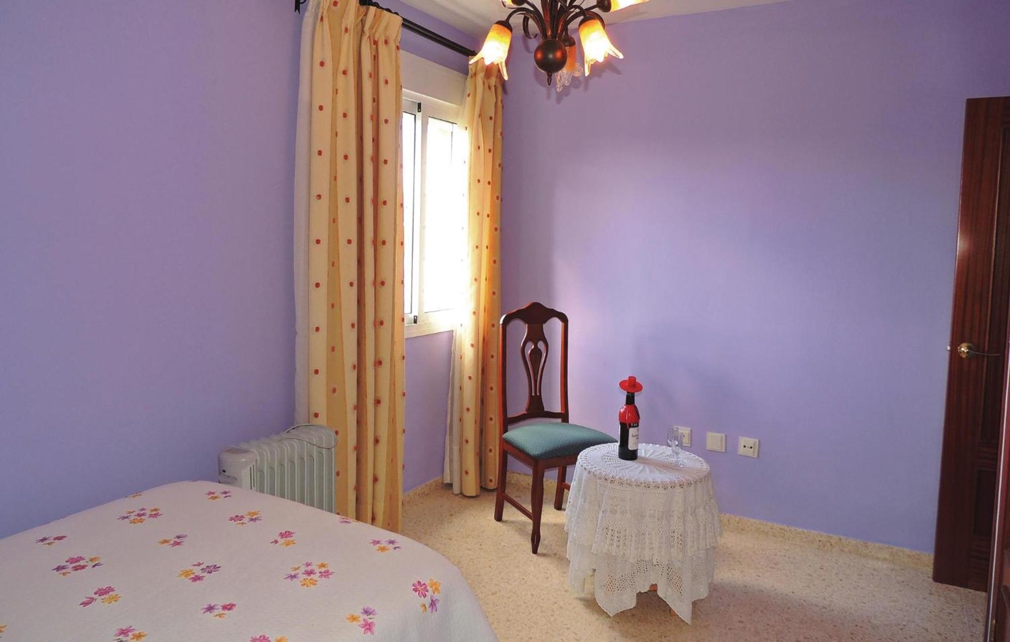 3 Bedroom Nice Apartment In Jerez De La Frontera Ngoại thất bức ảnh