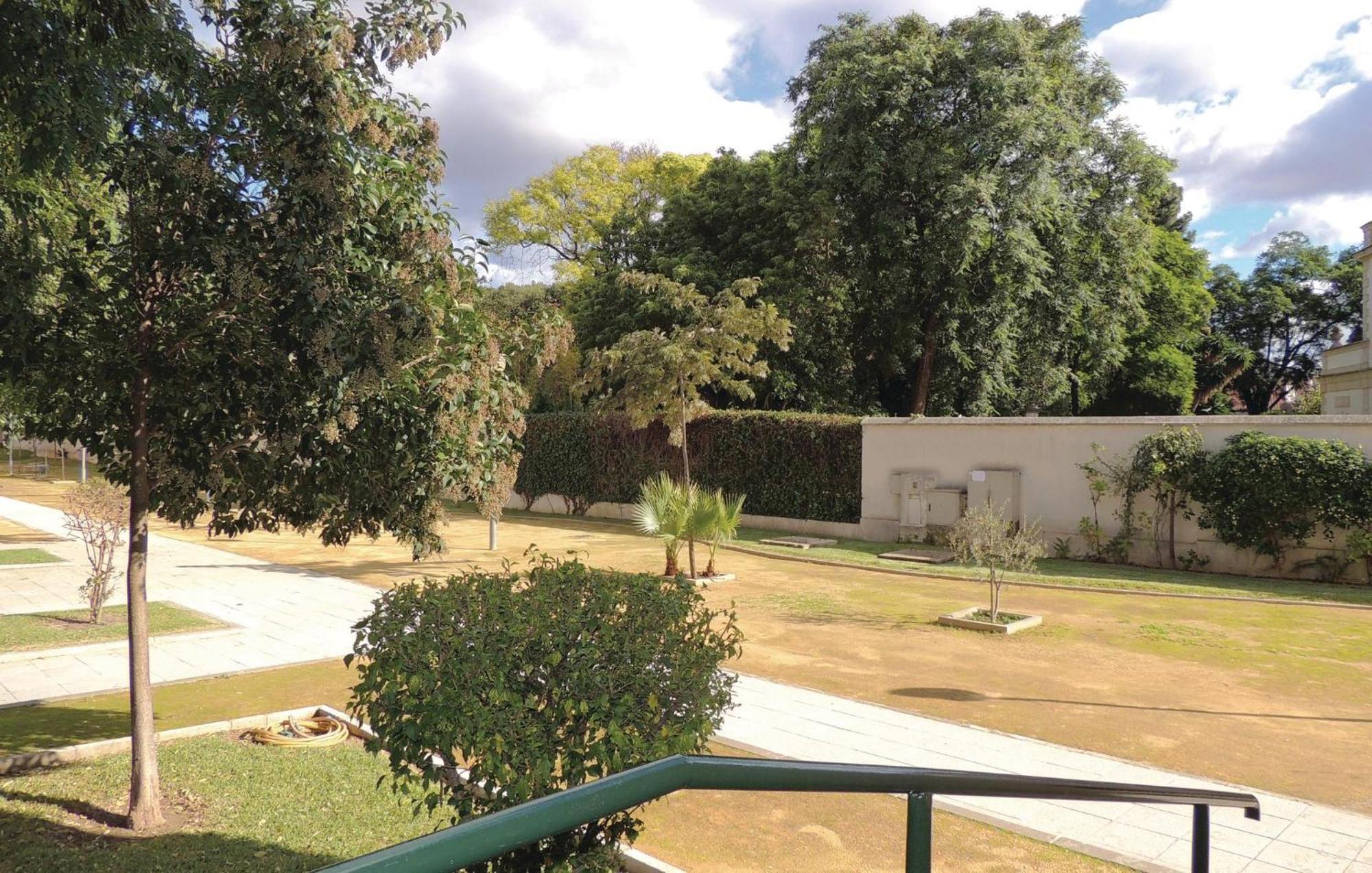 3 Bedroom Nice Apartment In Jerez De La Frontera Ngoại thất bức ảnh