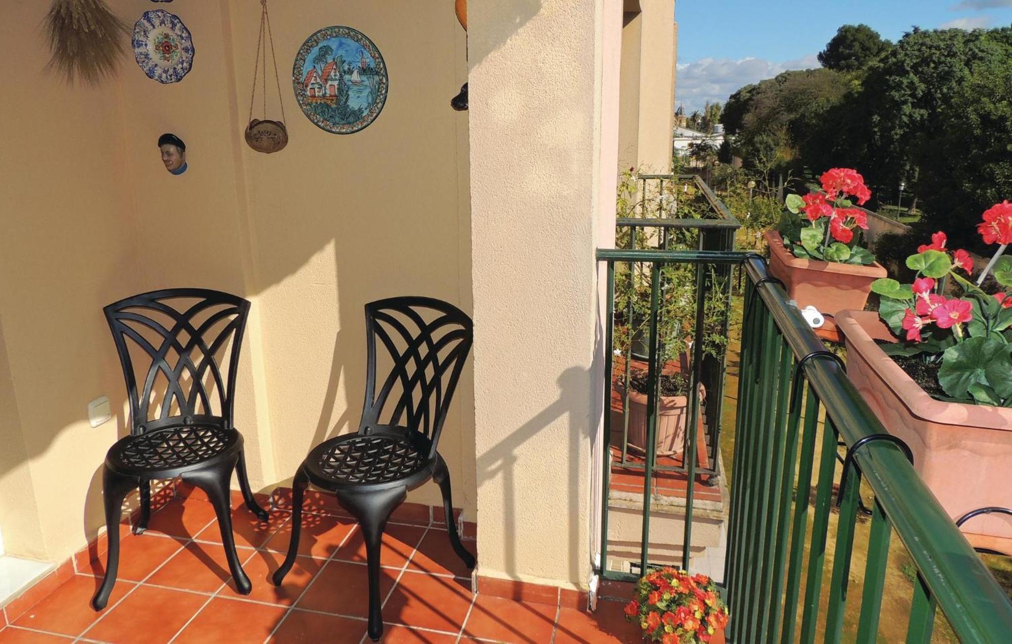 3 Bedroom Nice Apartment In Jerez De La Frontera Ngoại thất bức ảnh